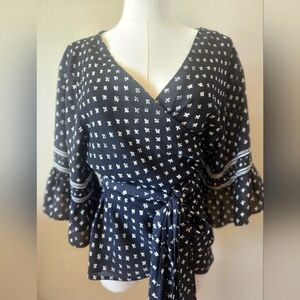 Max Studio 3/4 Sleeve Black and White Wrap Blouse Size